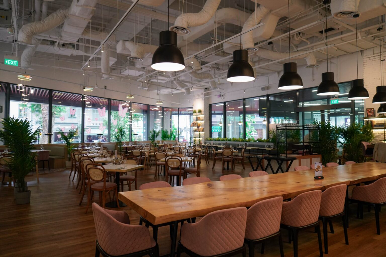 The dining room at La Table d’Emma